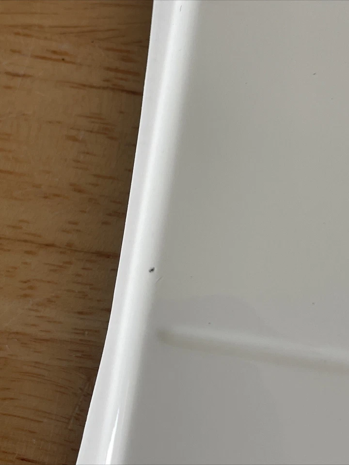 NUEVO Soporte de licencia delantero genuino Mercedes-Benz A1638851681 ML320 ML500 02-05 Foto 2 de 3