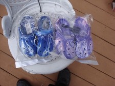 garden clogs this listing as pictured blue or lavender size 2/3 0r 3/4 youth siz