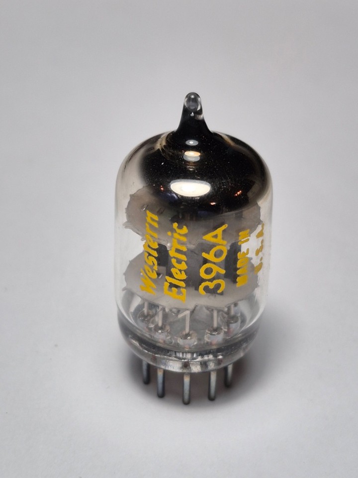 Lampe Tube électronique E288cc ADZAM MBLE – NOS Testée Années 1960 Belgique
