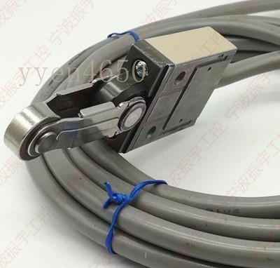 Original D4C-2260 D4C2260 LIMIT SWITCH #ff