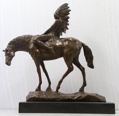 Großer Bronze Indianer Indianer zu Pferd - signiert - Marmorsockel