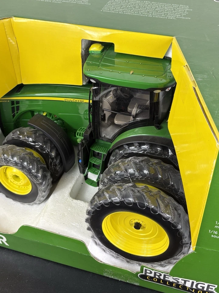 ERTL 1/16 Prestige Collection John Deere 8400R Tractor with Duals Front & Back - Image 4 of 4