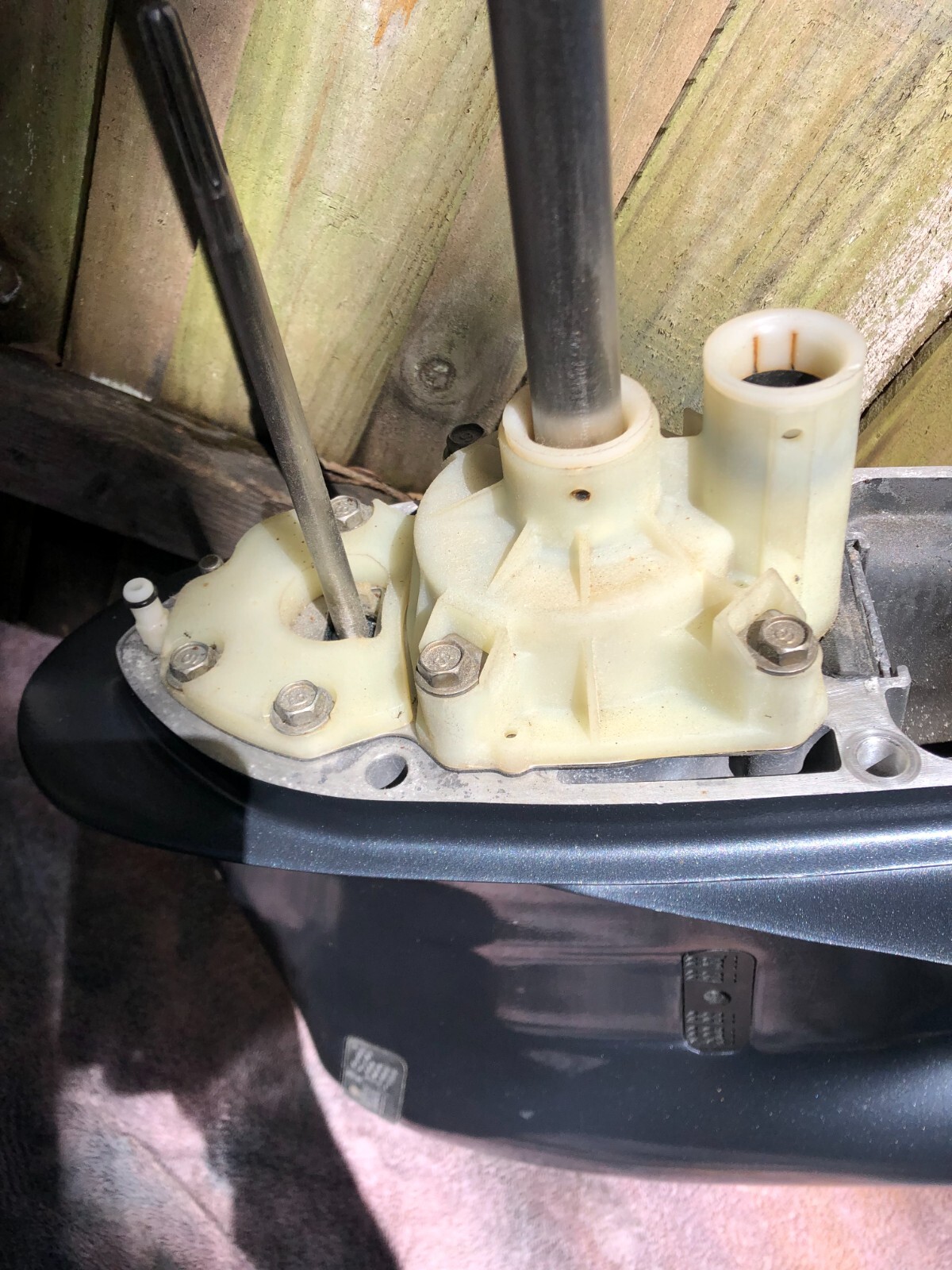 20102022 Yamaha F225F300 30" RH lower unit eBay