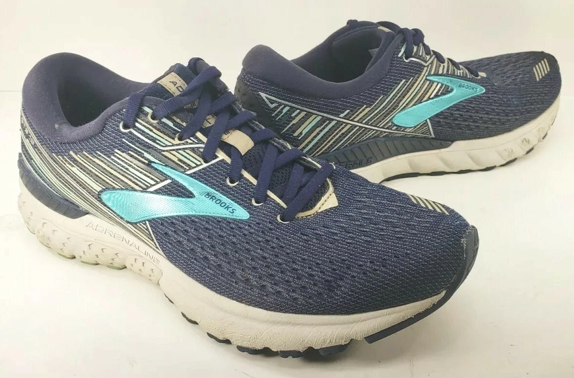 Brooks adrenaline gts hotsell 12 womens gold