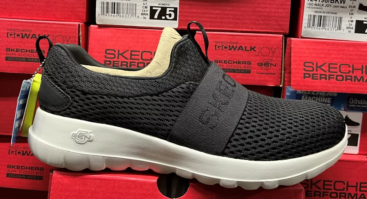Skechers women's slip shop on walking shoes