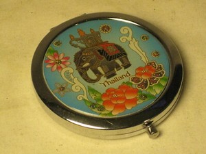 Thailand souvenir compact double mirror clasp hinged elephant flower detail