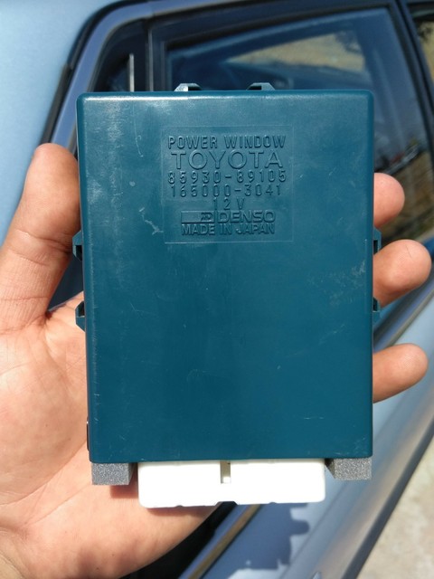 Toyota 4Runner Rear Tailgate Window Power Relay 85930-89105 91 92 93 94