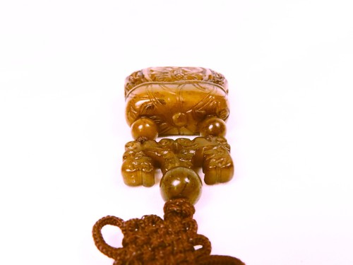 Chinese Large Hand Carved Pierced Serpentine Jade Perfume & Lid Pendant - Picture 9 of 11