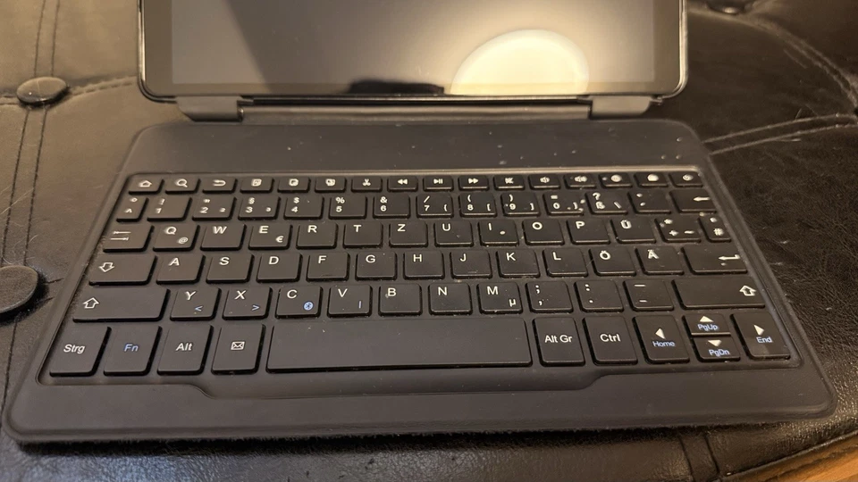 Samsung Tab A mit Tastaturhülle - Bild 4 von 4