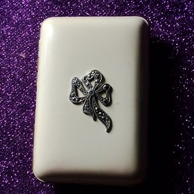 Mondaine Vintage Compact Mirror, Ivory Case w/ Bow, Face Rouge & Violet Shadow