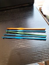 5 Boye Crochet Hooks