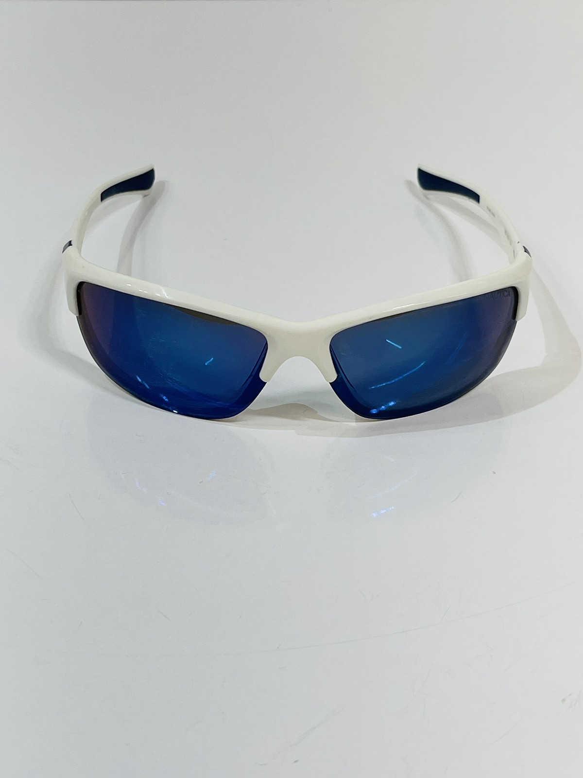 NAUTICA NS 1002103 White Polarized Sunglasses for UV Protection