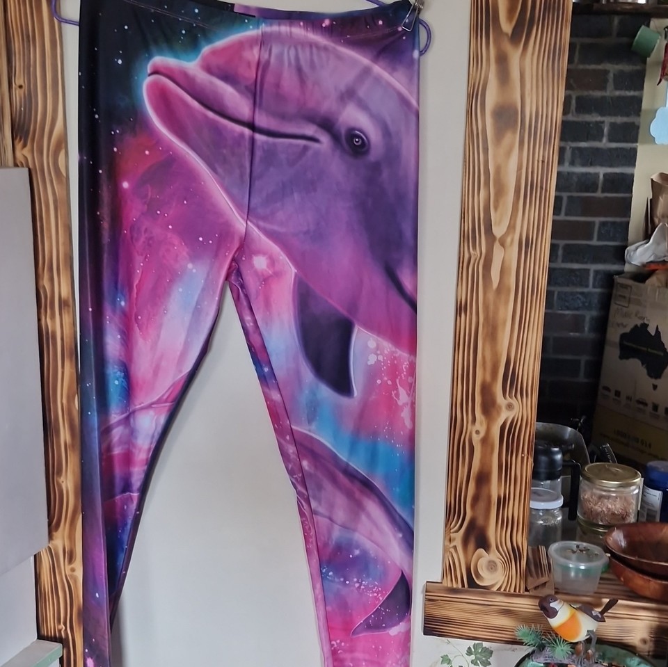 Women’s Size L  Leggings Galaxy Graphic Print Purple Pink Blue Black Dolphin
