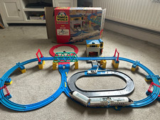 1999 TOMY Tomica World Road & Rail System 7428 City Set Track Station & Train