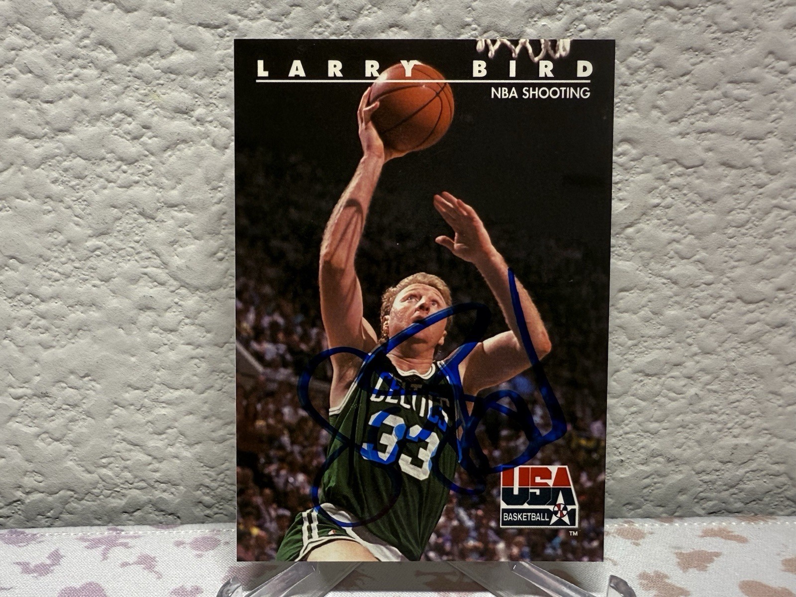 Larry Bird #17 Basketball Cards 1992 Skybox USA trading card — raw and PSA graded price guide