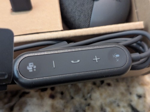 Dell Wired Headset WH3024 Noise Canceling - Picture 2 of 5