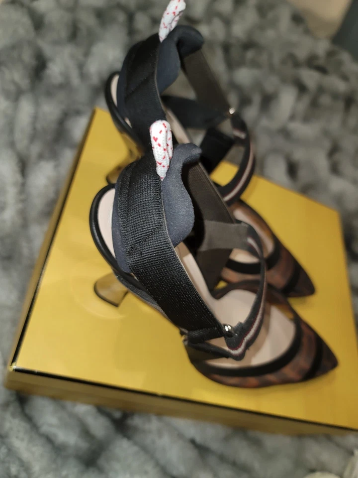 Fendi Colibrì Slingback Heels (EU 38.5) Pointed Toe - Image 2 of 4