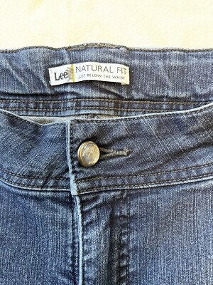 Lee Natural Fit Just Below The Waist 