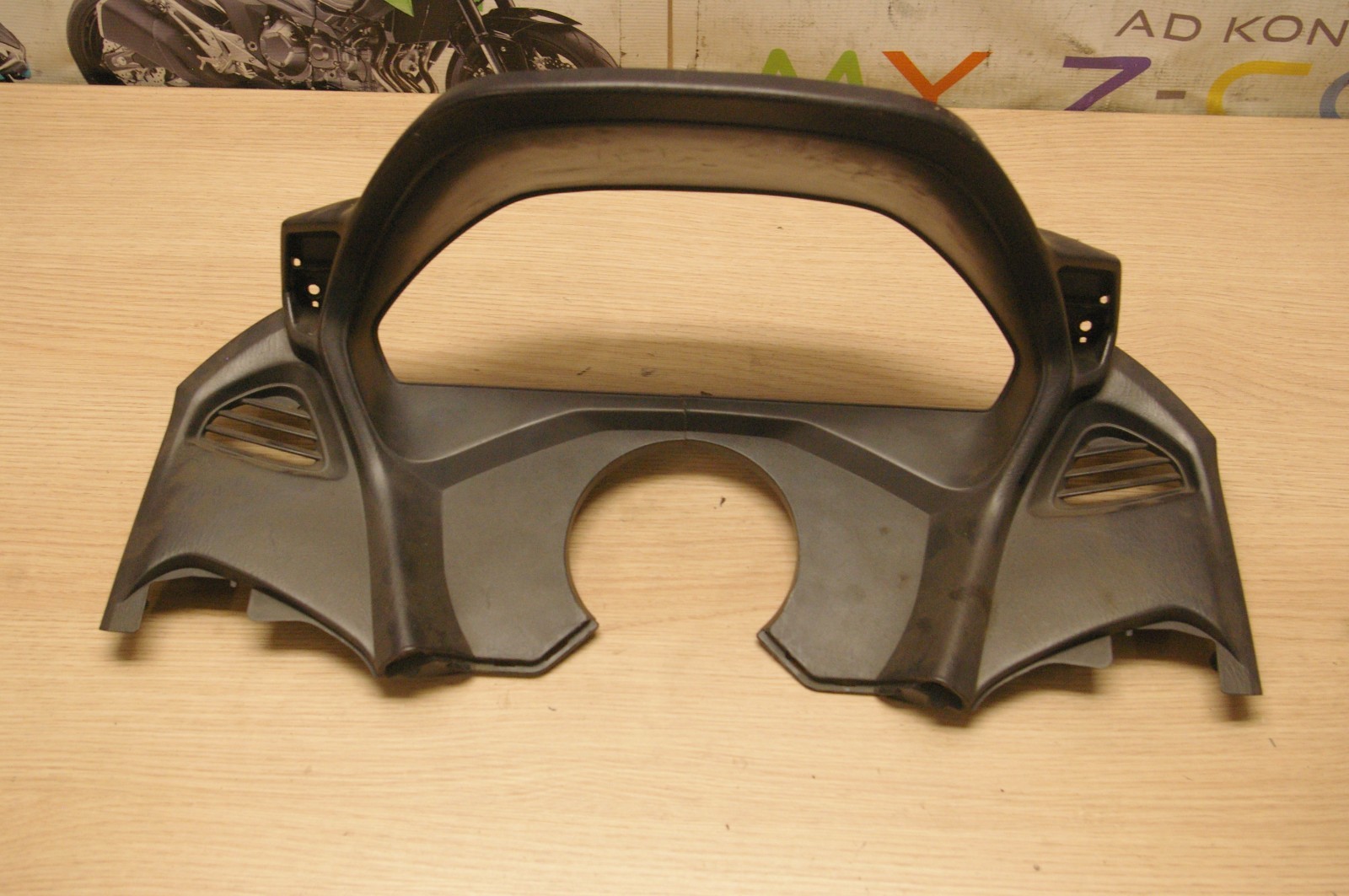 Picture 1 of 4