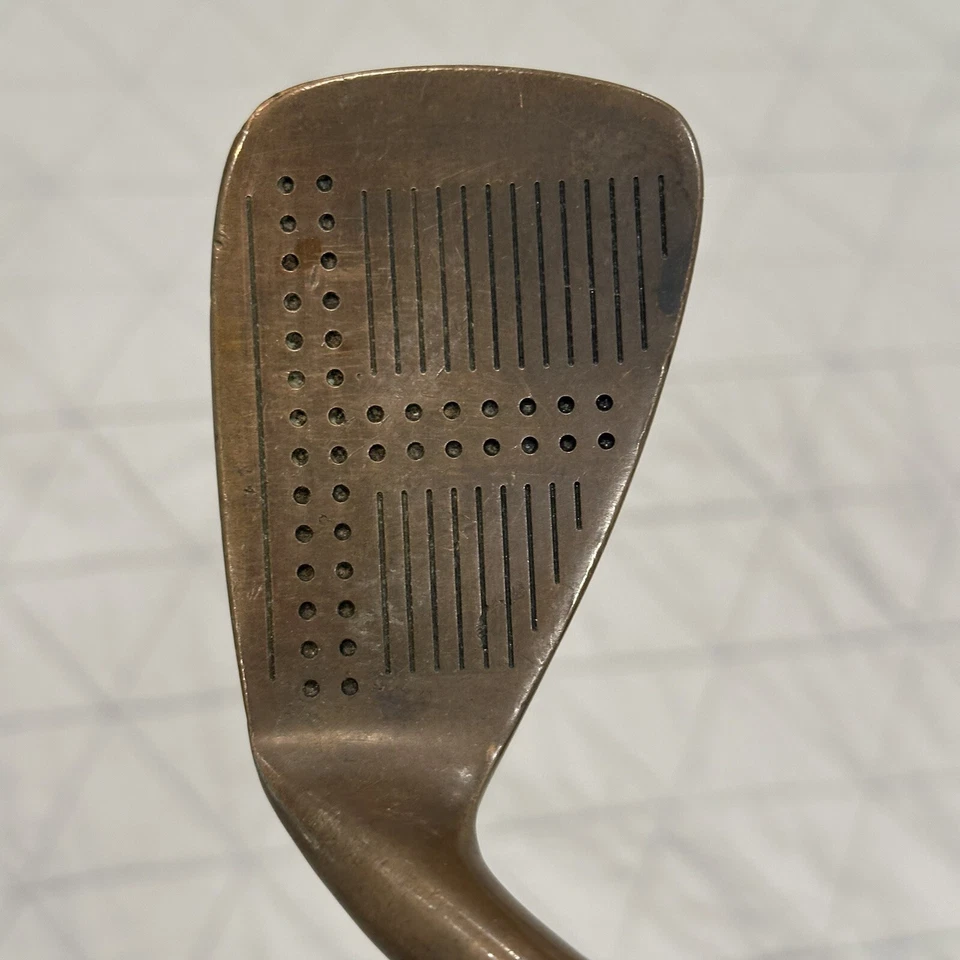 Tommy Armour PGA T-Line Designers Model BeCu 9 Iron Graphite Shaft 36” RH - Image 2 of 4