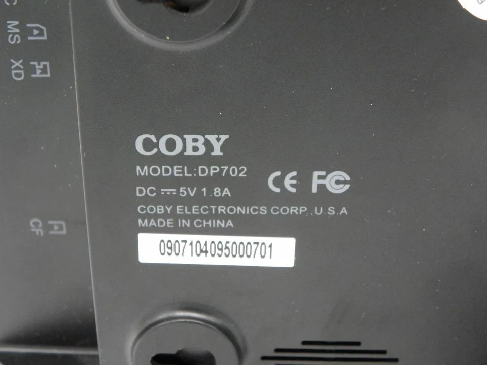 Burgundy COBY DP702 Digital Photo Desk Frame With Power Adapter - Image 4 of 4