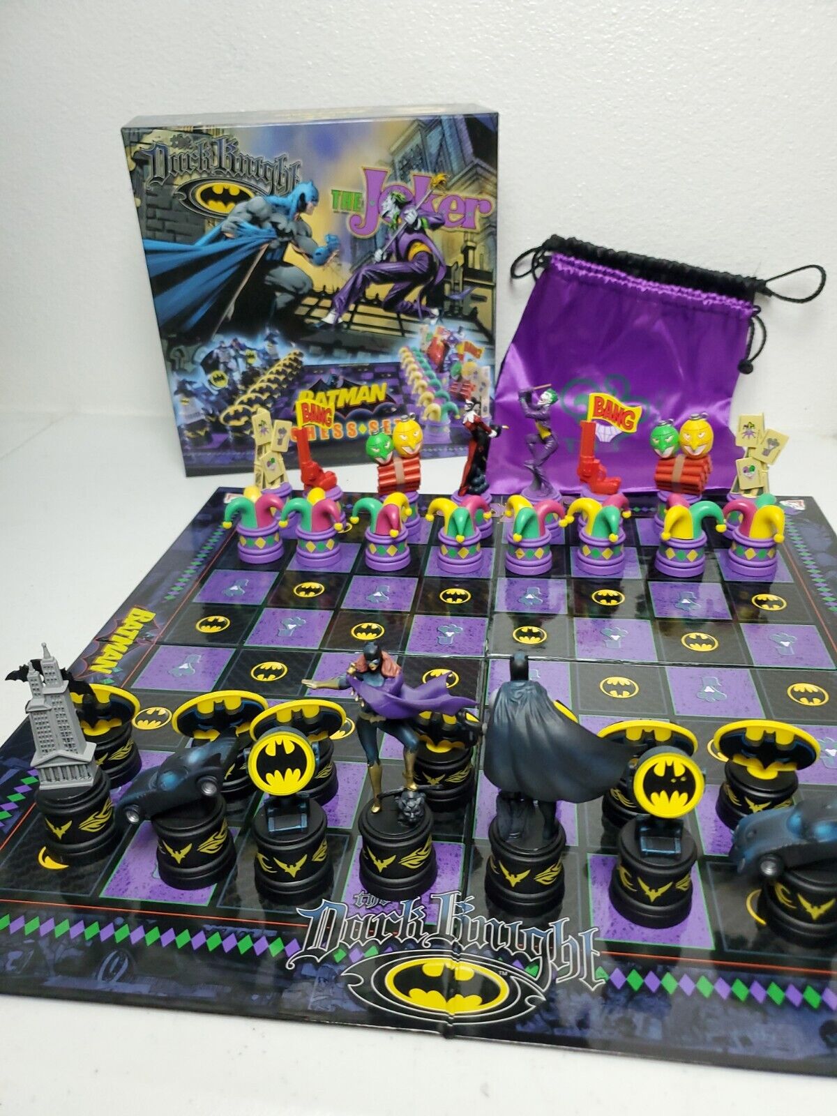 Warner Bros. Batman Gotham Cityscape Chess Set