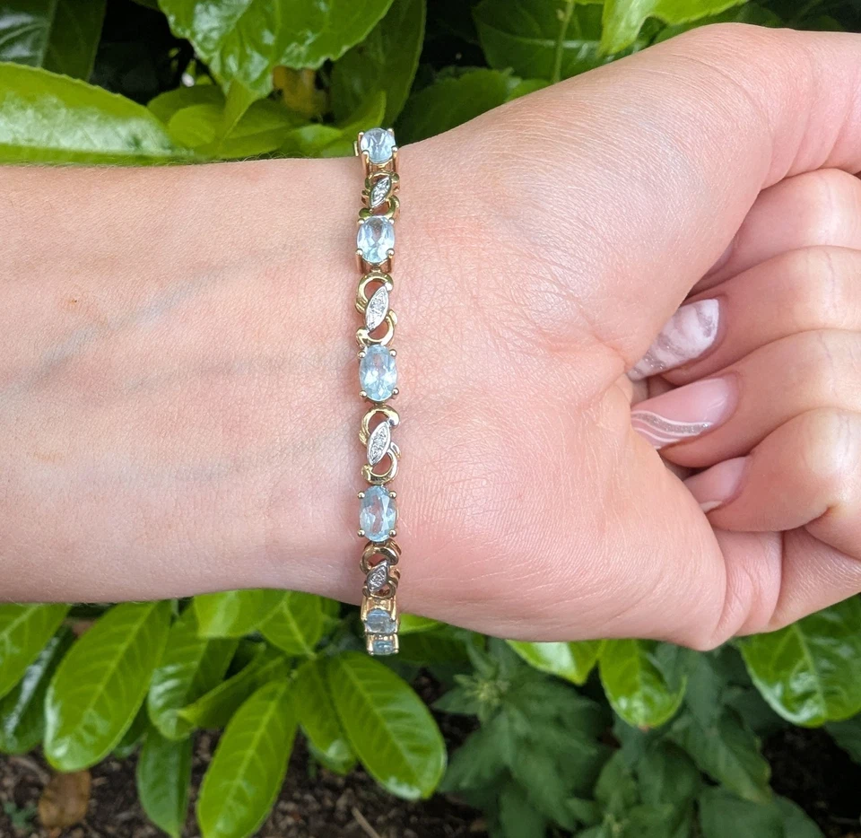 Vintage 9ct Yellow Gold & Diamond bracelet, Sky blue gemstone 0340. - Image 2 of 4