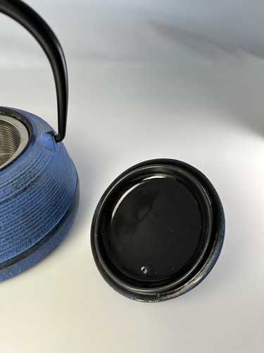 Japanische Gusseisen blaue Teekanne mit Emaillefutter und Eileiter 69-74 mm gestempelt - Bild 3 von 11