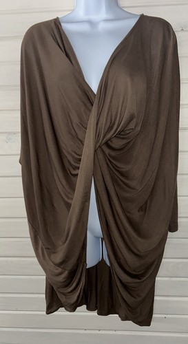 Maglia Viscosa Nuova con etichette Peruvian Connection Taglia MEDIA Drappeggiata Anteriore Malt Gia Top Marrone - Foto 2 di 10
