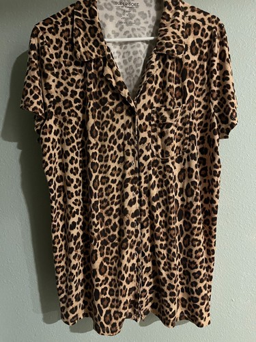 Animal Print Women's Sleep Top Button Pocket Super Soft By Torrid Size 1@ - Picture 2 of 4