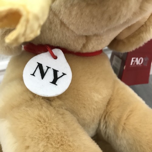 New FAO Schwarz Toys R US Yellow Labrador New York Liberty Puppy Dog Plush 10" - Picture 8 of 12