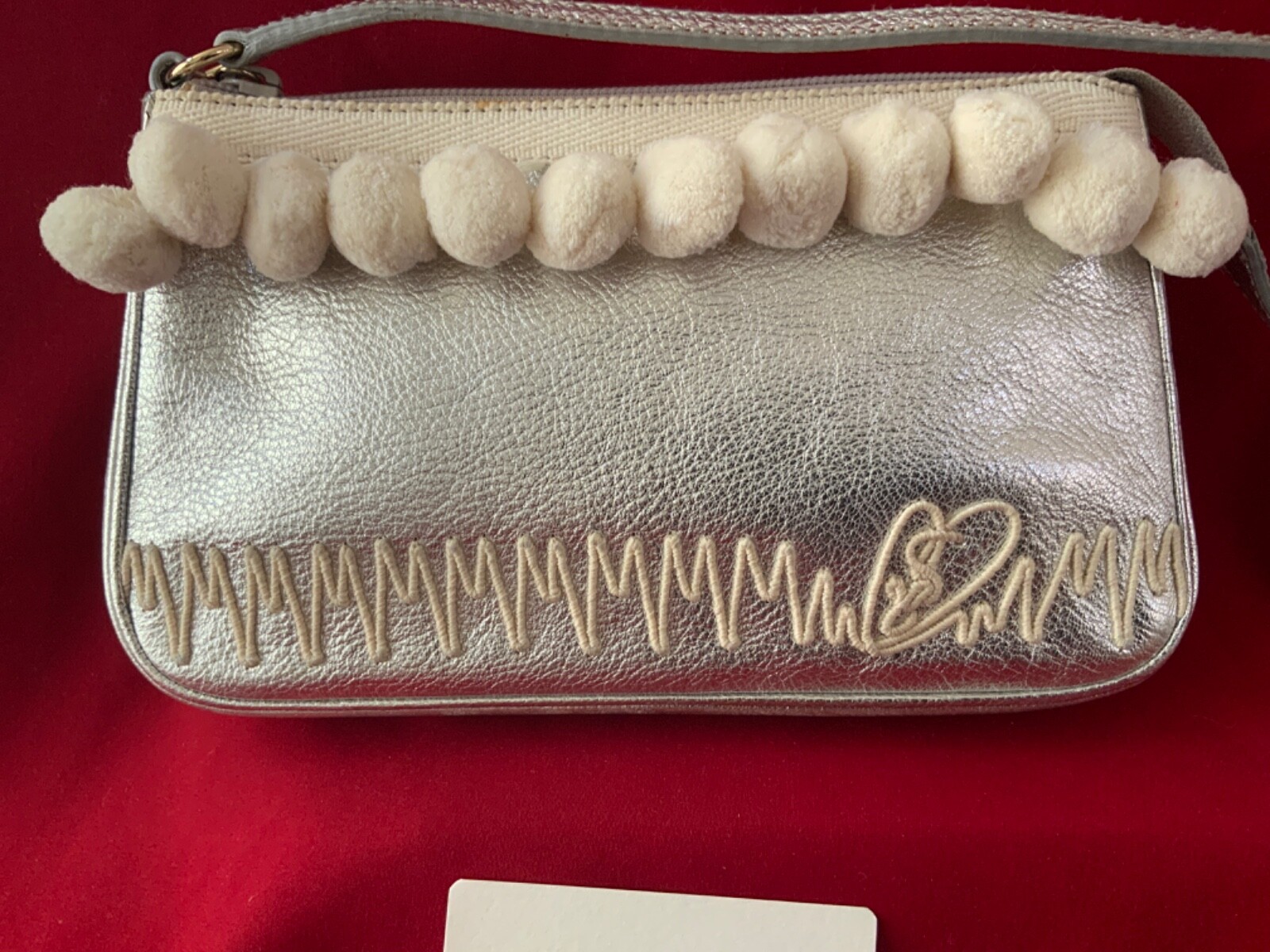 AUTENTICA ? BORSA YVES SAINT LAURENT IN PELLE ARGENTO BORSA CON APPLICAZIONI LOGO YSL?