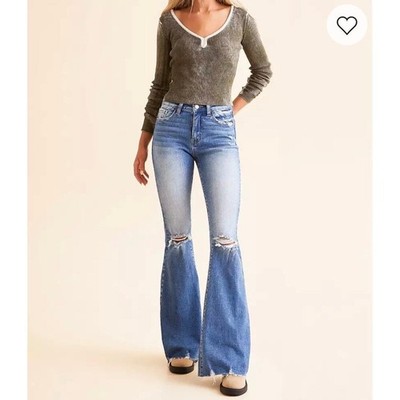 NWT Kancan Signature Women Brandy High Rise Flare Jeans Distressed Buckle 32x34