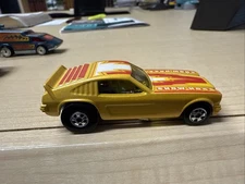 HOT WHEELS 2011 THE HOT ONES  SHOW HOSS MUSTANG II YELLOW