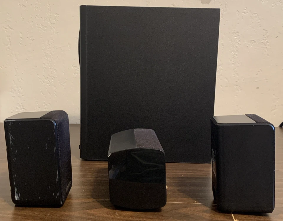 Sistema compacto de altavoces y subwoofer para cine en casa Panasonic 5.1 negro Foto 2 de 4