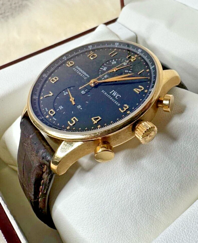 IWC Portuguese Chronograph Solid 18kt Rose Gold Black/Blue Dial 41mm IW371482 - Image 3 of 4