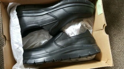 skechers victoria gardens