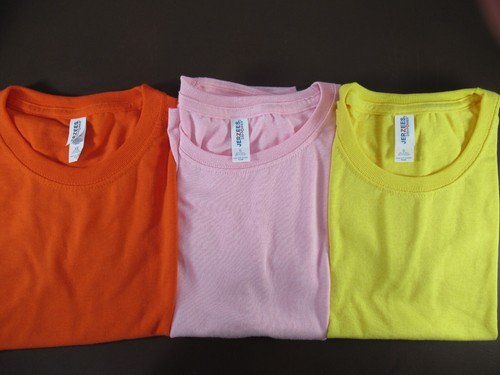 Lot of 7, Youth Small and Extra Small Gildan, Anvil, and Jerzees T-Shirts (D ED) - Picture 2 of 3