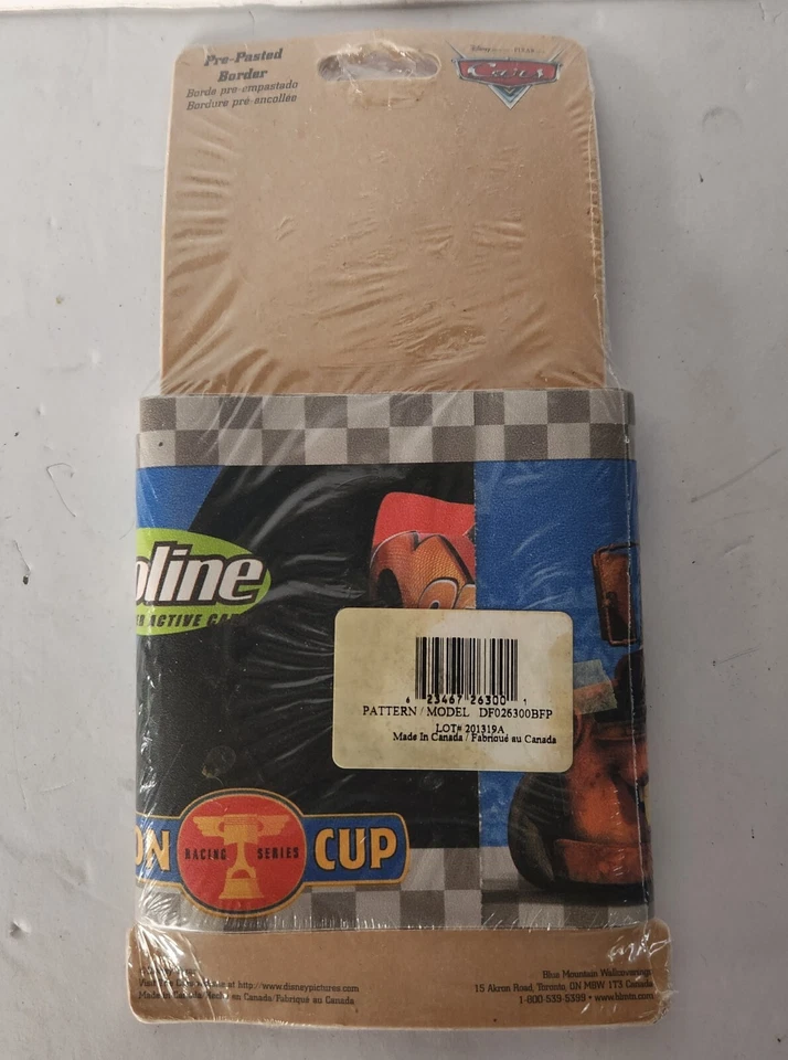 Disneyn Pixar Cars Victory Lane borde de pared autoadhesivo paquete sellado de 5 yardas Foto 2 de 4