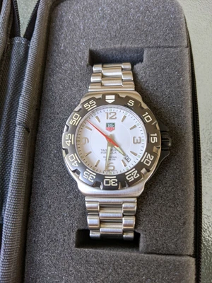 tag heuer formula 1 quartz movement