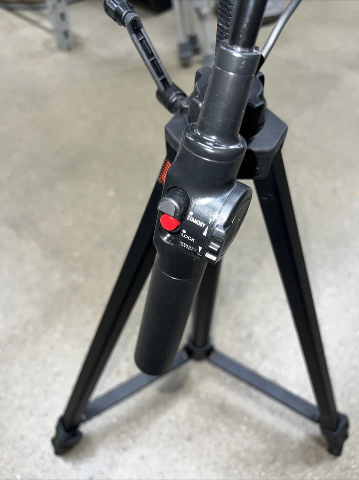 SONY Tripod Camera / Video VCT-R630 RM Hi8 Smooth Crank Up And Down *Broken* - Image 3 of 4