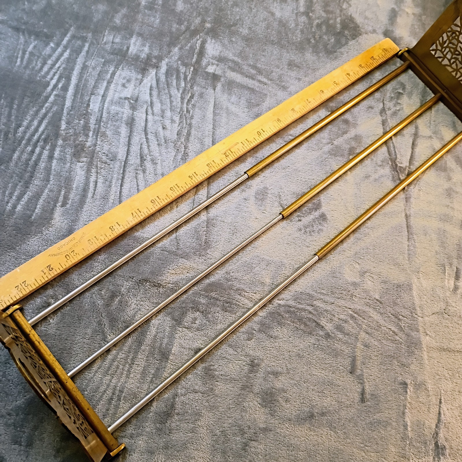 Bradley & Hubbard Antique “Frogskin” Leaves Expandable Brass Book Rack 12-22 In.
