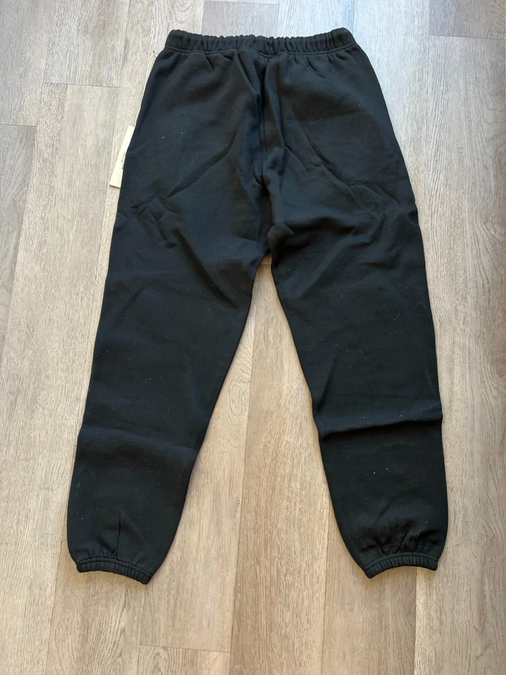 NEW Fear of God Essentials Stretch Limo Black Sweatpants Size Small Authentic✅ - Image 4 of 4