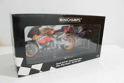 MINICHAMPS 122071069 HONDA RC212V N 69 REPSOL MOTOGP 2007 MINICHAMPS 122071069 HONDA RC212V N 69 REPSOL MOTOGP 2007
