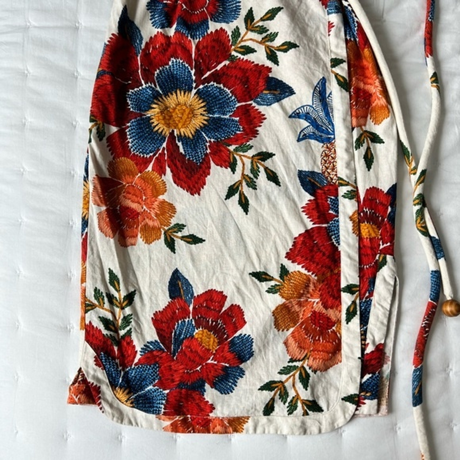 Farm Rio Small White Pineapple Flowers Linen Blend Mi… Gem