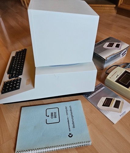 COMMODORE CBM 3032 Computer + C2N Laufwerk + orig. Bedienungshandbuch TOP Zust. - Bild 5 von 22