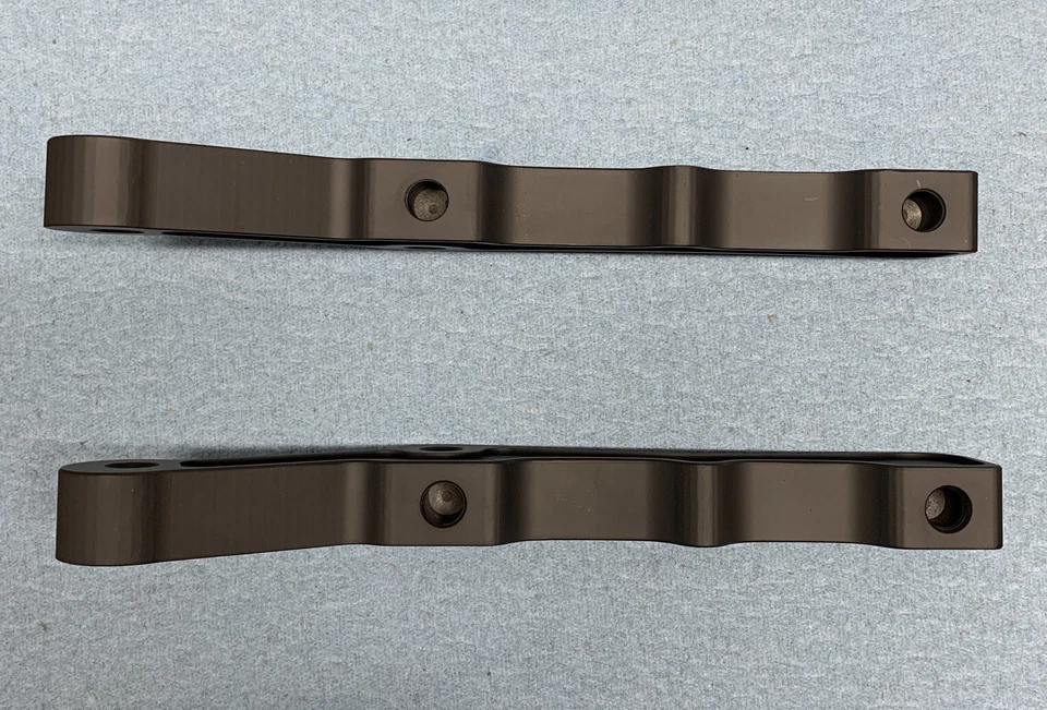 Suportes de pinça de freio dianteiro radial Harley Davidson PRETO - Imagem 2 de 4