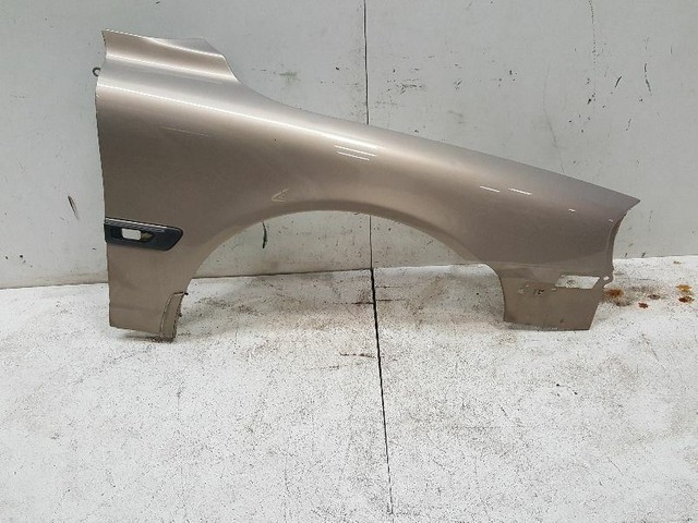 31407825 volvo подкрылок