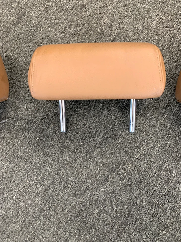 2005 - 2007 奥迪 A6 Quattro 右左中心后座头枕 Amaretto / 棕色 — 第 3/4 张图片