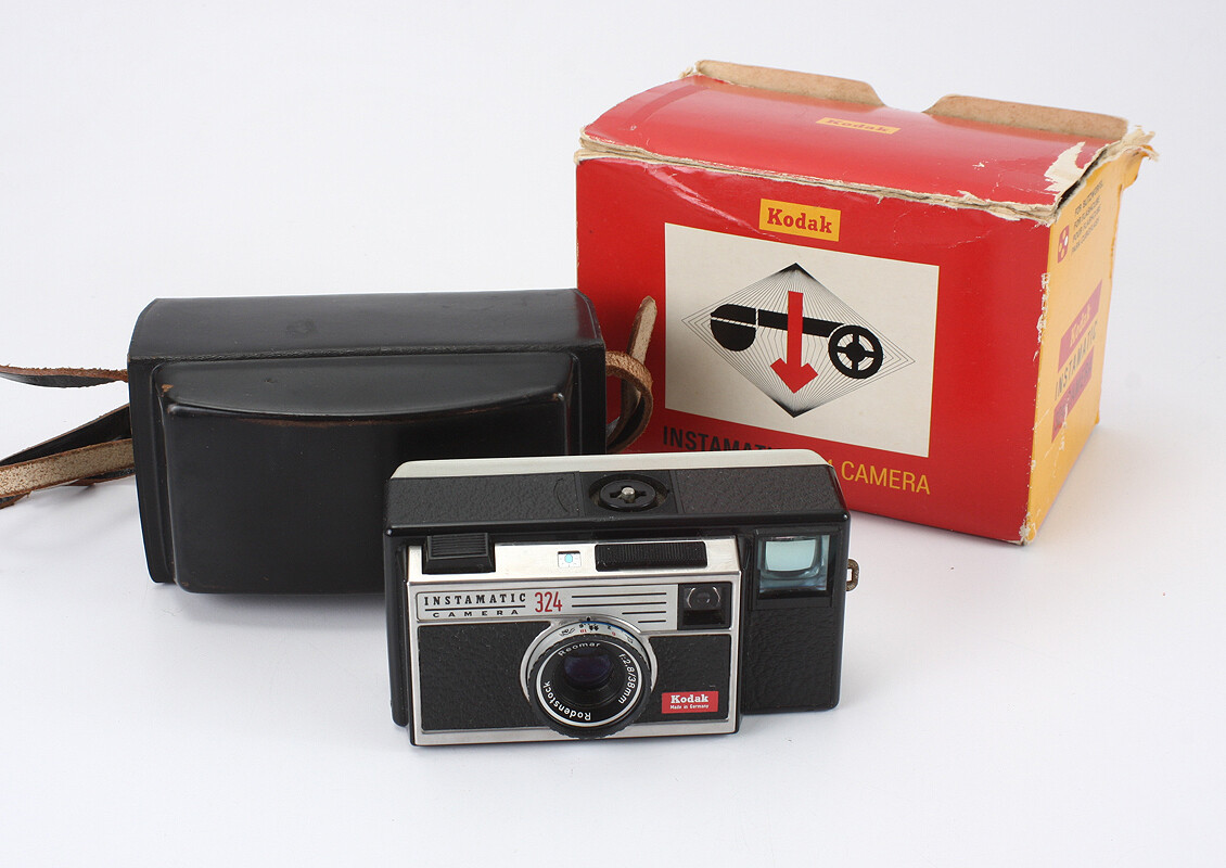 の KODAK INSTAMATIC 324, GERMANY, BOXED, BATTERY CORROSION, AS